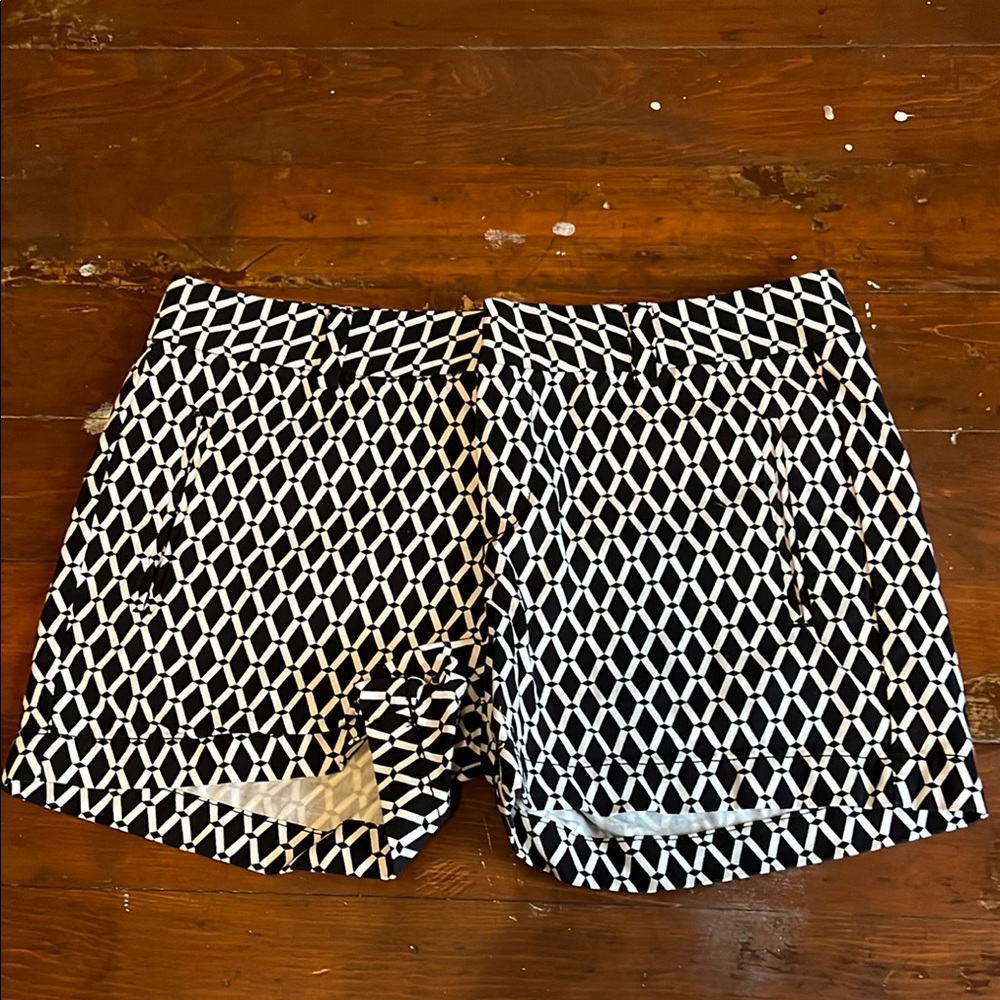 STYLUS Black and White Board Shorts Geometric Design